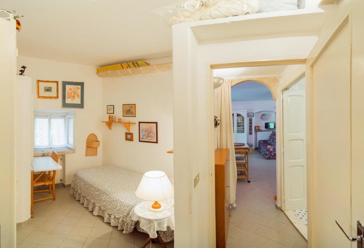 Trulli Girasoli E Viole Cocolicchio Ruang foto