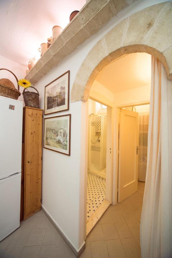 Trulli Girasoli E Viole Cocolicchio Bagian luar foto