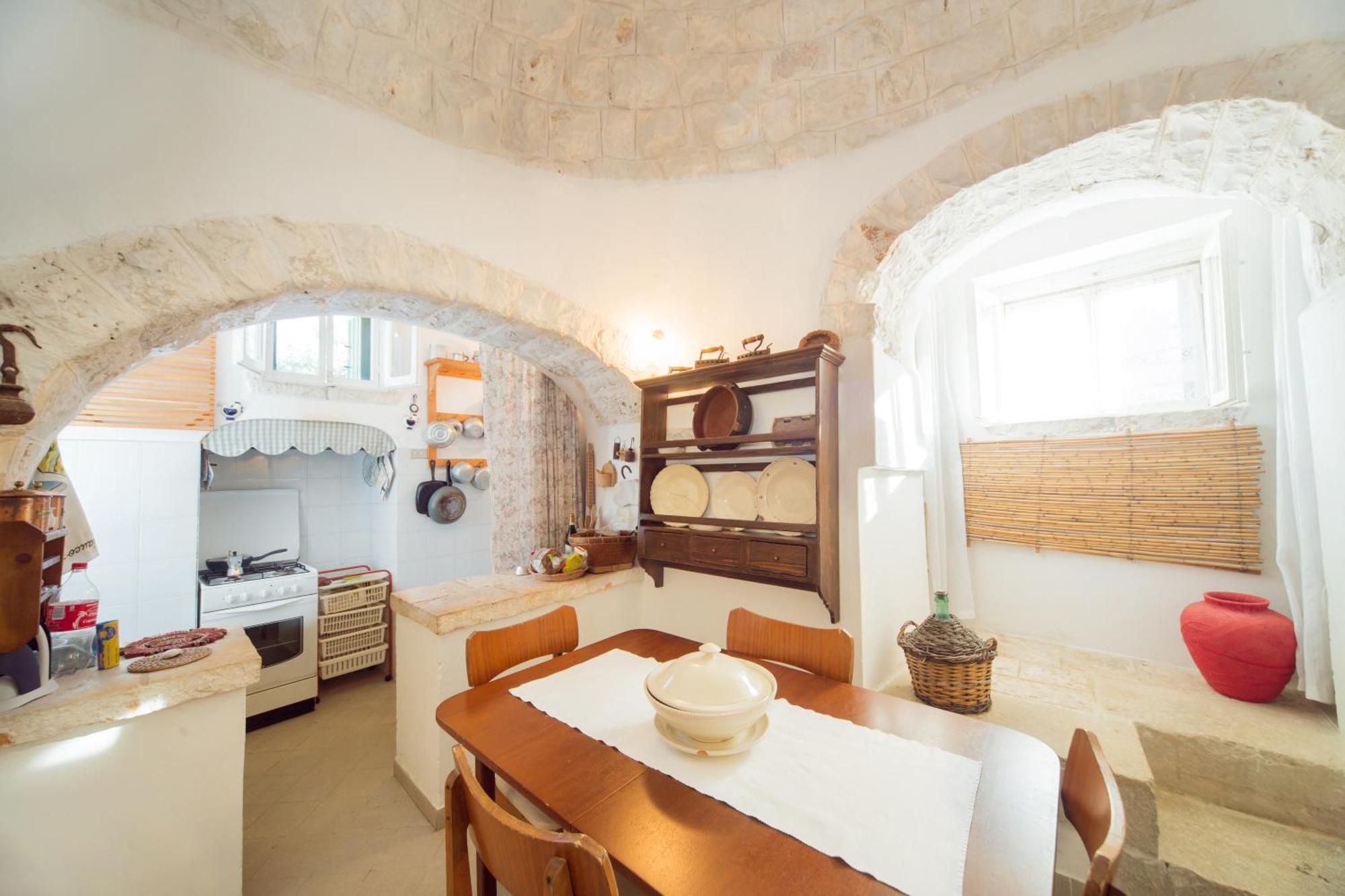 Trulli Girasoli E Viole Cocolicchio Ruang foto